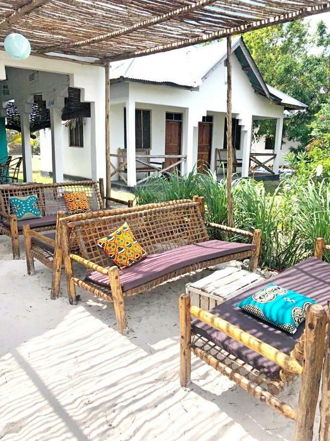 פאג'ה More Africa Guesthouse מראה חיצוני תמונה